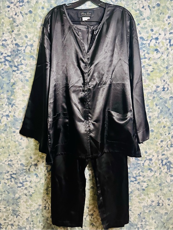 Terry Lewis Classic Luxuries Other - Terry Lewis Satin Pajama Set Black Lounge Set 3X NWT